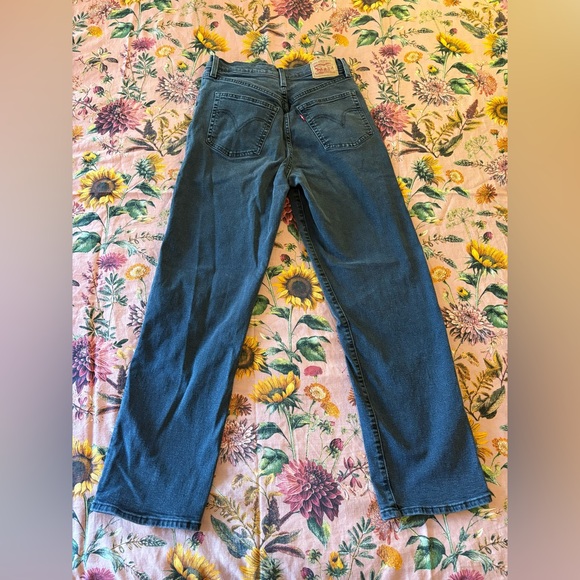 Levi’s Ribcage Straight - full length - Picture 9 of 13